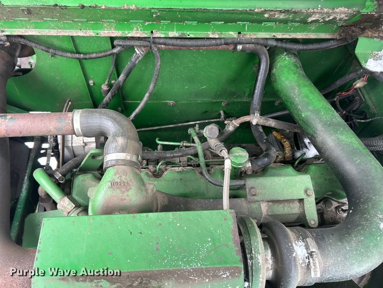 image for item YA1641 1988 John Deere 7720 Titan II RWA combine
