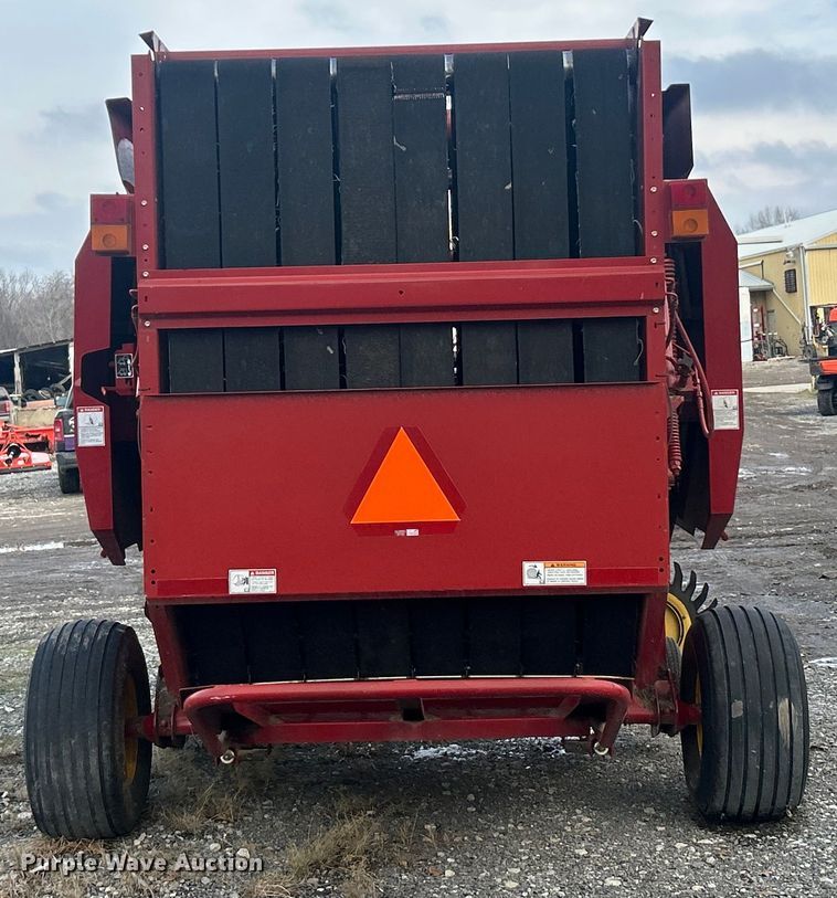 image for item YA1676 2008 New Holland BR7090 round baler