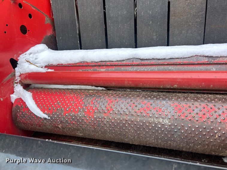 image for item YA1676 2008 New Holland BR7090 round baler