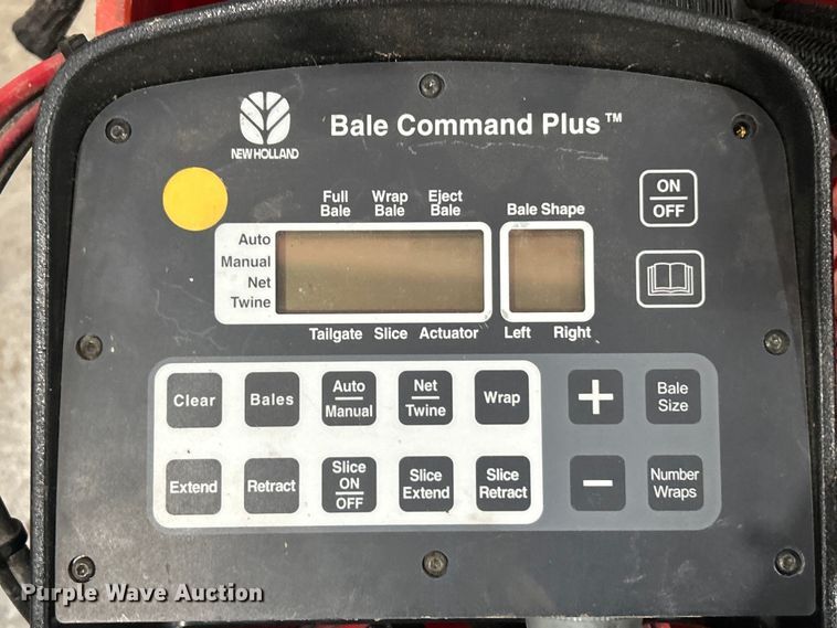 image for item YA1676 2008 New Holland BR7090 round baler