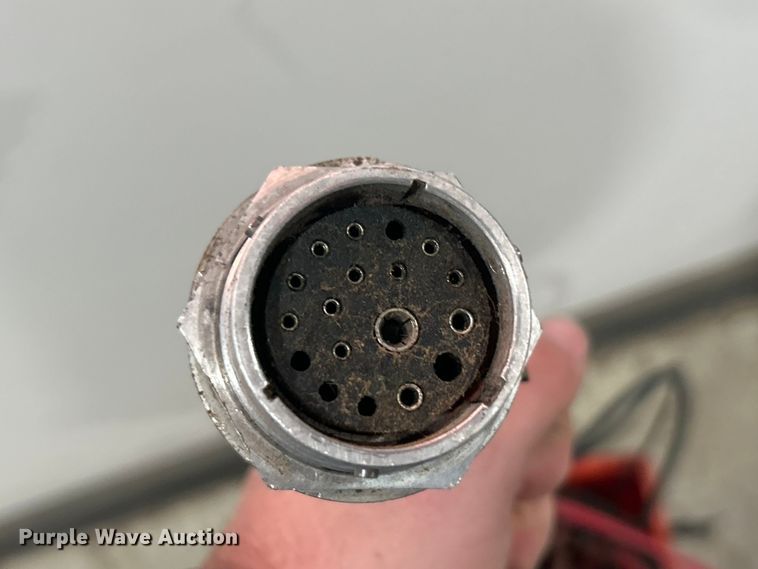 image for item YA1676 2008 New Holland BR7090 round baler