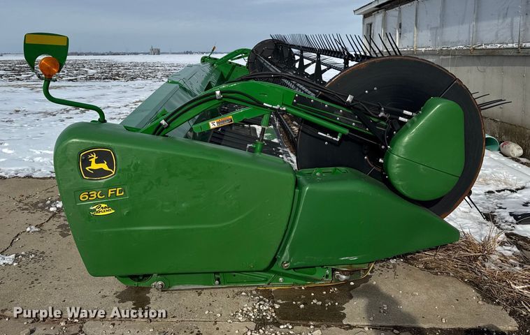 image for item YA1736 2014 John Deere 630FD flex draper head