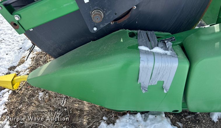 image for item YA1736 2014 John Deere 630FD flex draper head