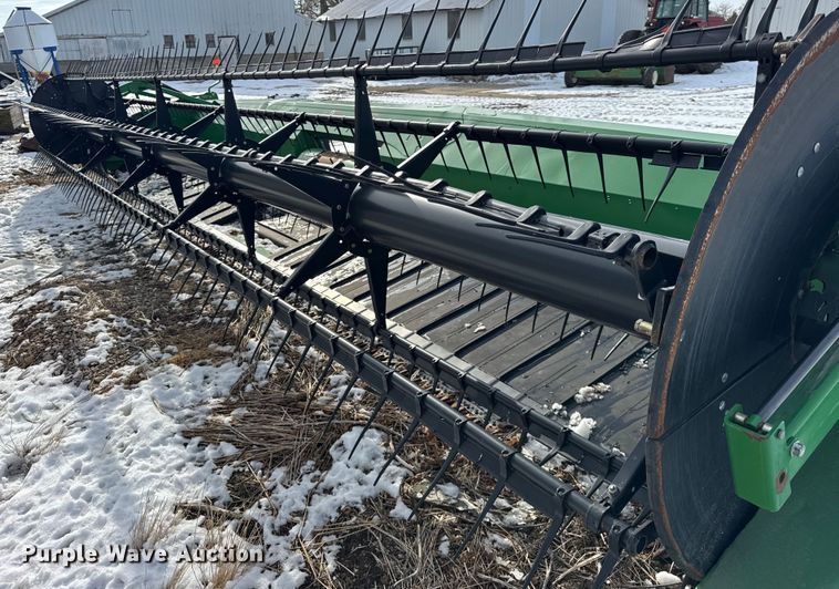 image for item YA1736 2014 John Deere 630FD flex draper head