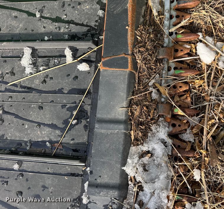 image for item YA1736 2014 John Deere 630FD flex draper head