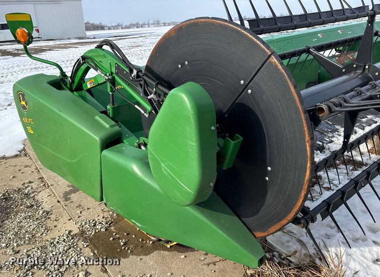 image for item YA1736 2014 John Deere 630FD flex draper head