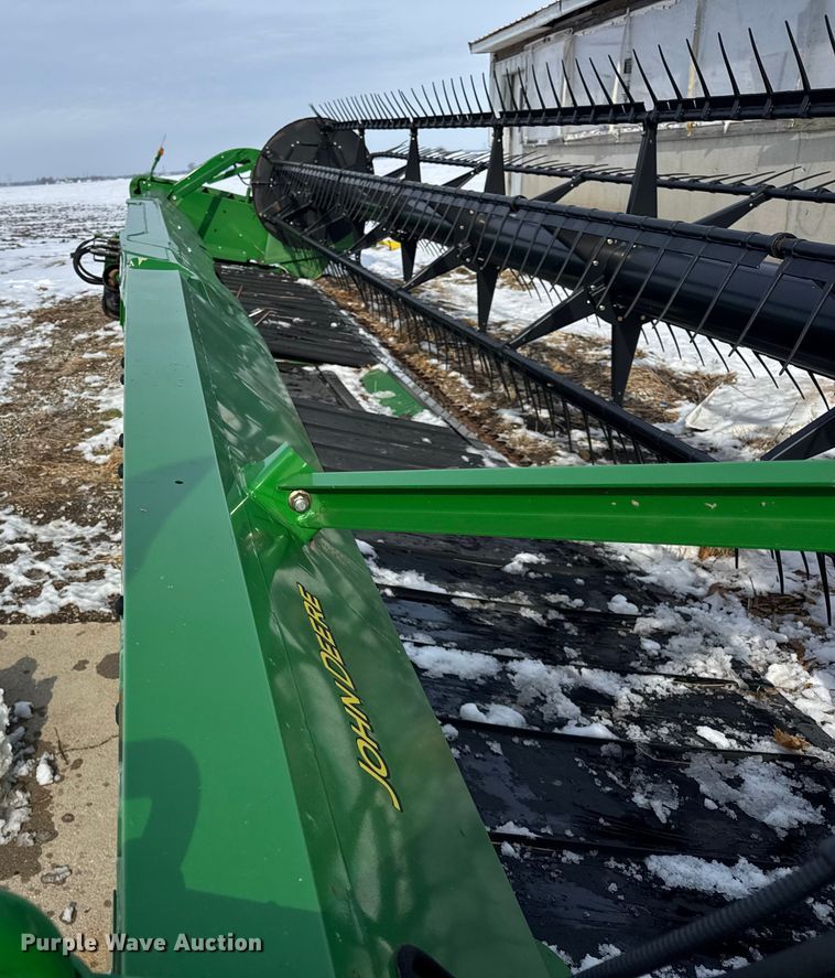 image for item YA1736 2014 John Deere 630FD flex draper head
