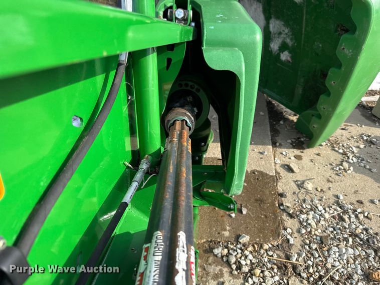 image for item YA1736 2014 John Deere 630FD flex draper head