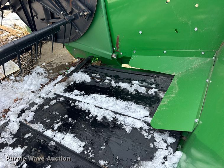 image for item YA1736 2014 John Deere 630FD flex draper head