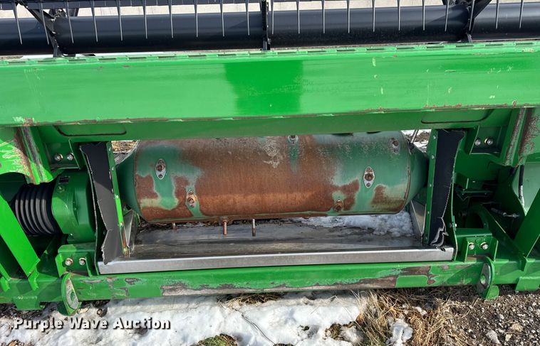 image for item YA1736 2014 John Deere 630FD flex draper head