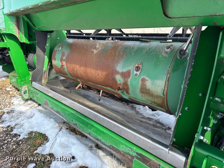 image for item YA1736 2014 John Deere 630FD flex draper head