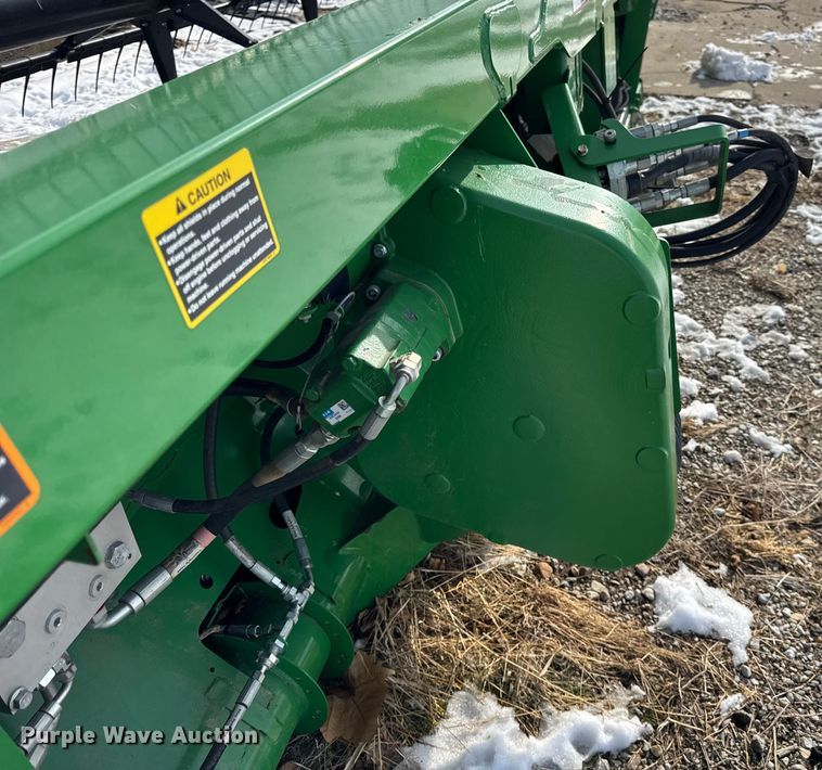 image for item YA1736 2014 John Deere 630FD flex draper head