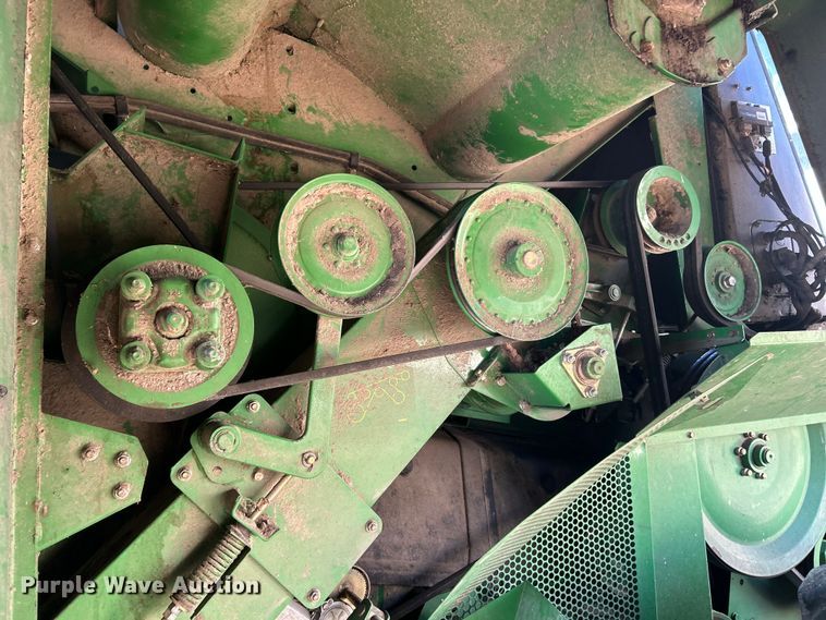 image for item YA1753 2011 John Deere 9670 STS combine