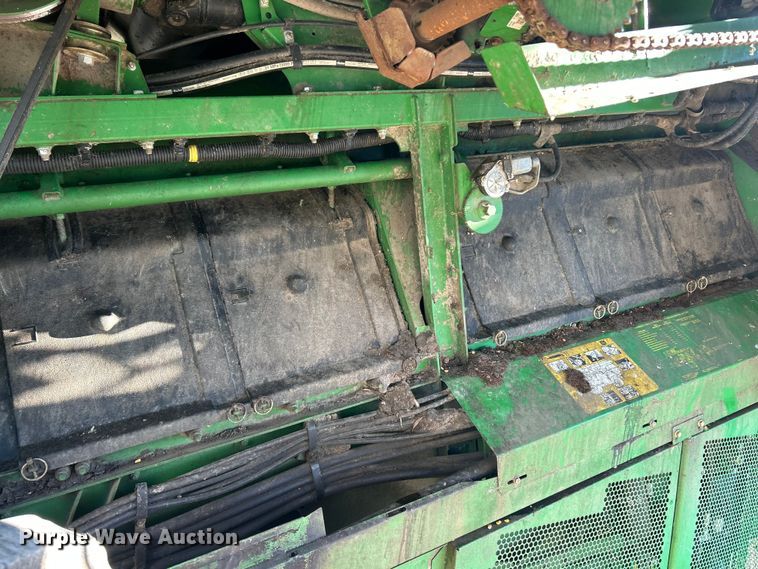 image for item YA1753 2011 John Deere 9670 STS combine