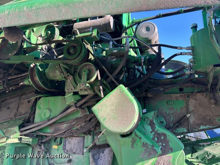 image for item YA1753 2011 John Deere 9670 STS combine