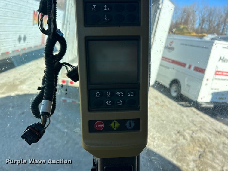 image for item YA1753 2011 John Deere 9670 STS combine