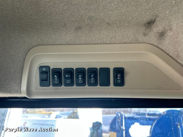 image for item YA1753 2011 John Deere 9670 STS combine