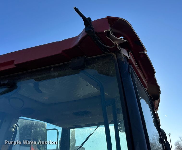 image for item YA1757 2002 Case IH JX90U tractor