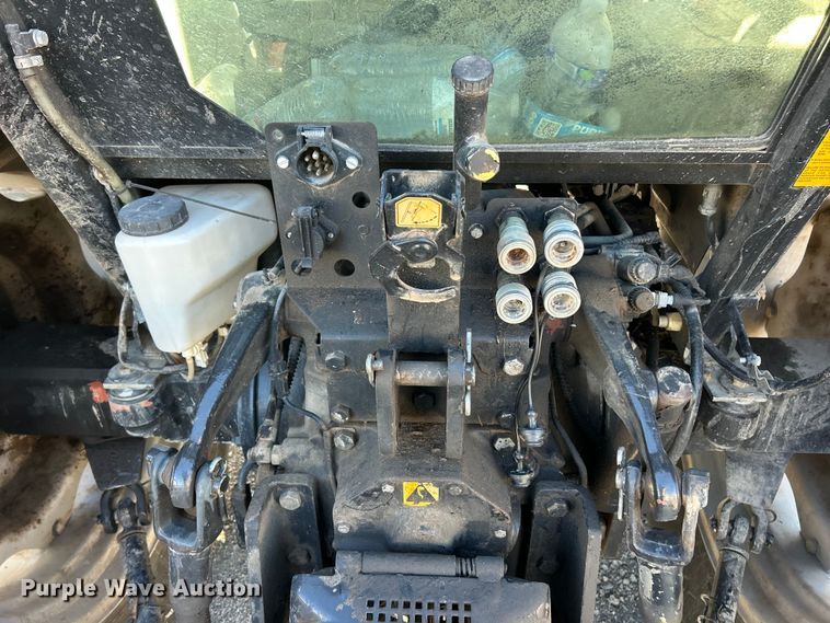 image for item YA1757 2002 Case IH JX90U tractor