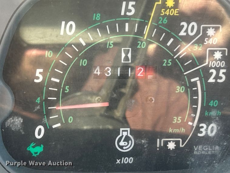 image for item YA1757 2002 Case IH JX90U tractor