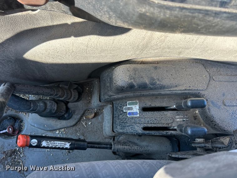 image for item YA1757 2002 Case IH JX90U tractor