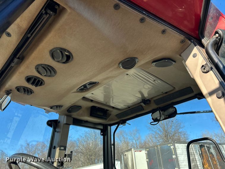 image for item YA1757 2002 Case IH JX90U tractor