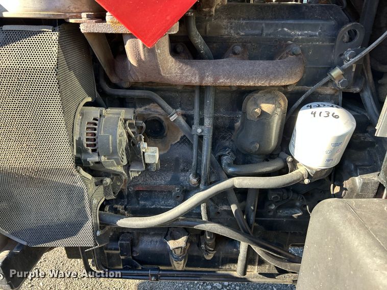 image for item YA1757 2002 Case IH JX90U tractor