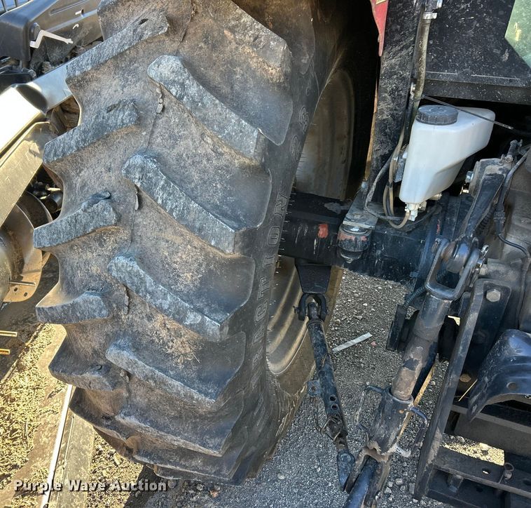 image for item YA1757 2002 Case IH JX90U tractor