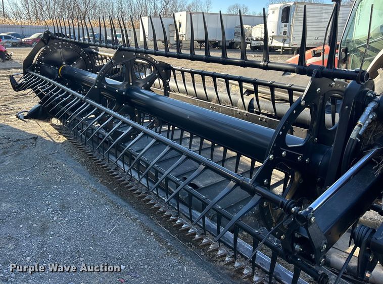 image for item YA1759 2017 MacDon FD75-S flex draper head