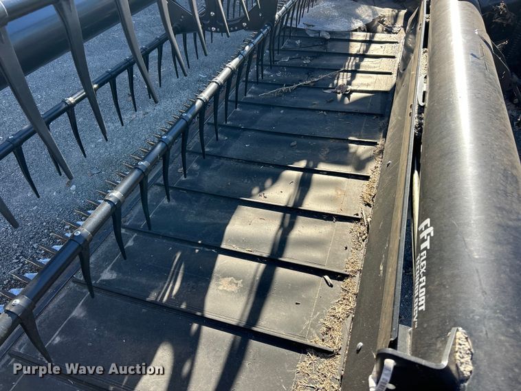 image for item YA1759 2017 MacDon FD75-S flex draper head