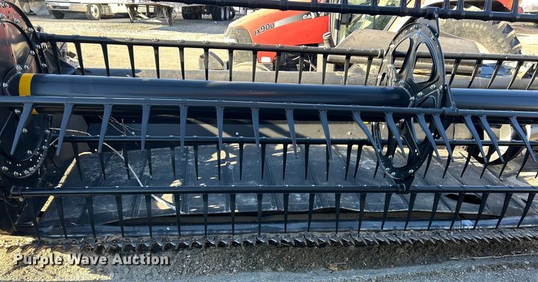 image for item YA1759 2017 MacDon FD75-S flex draper head