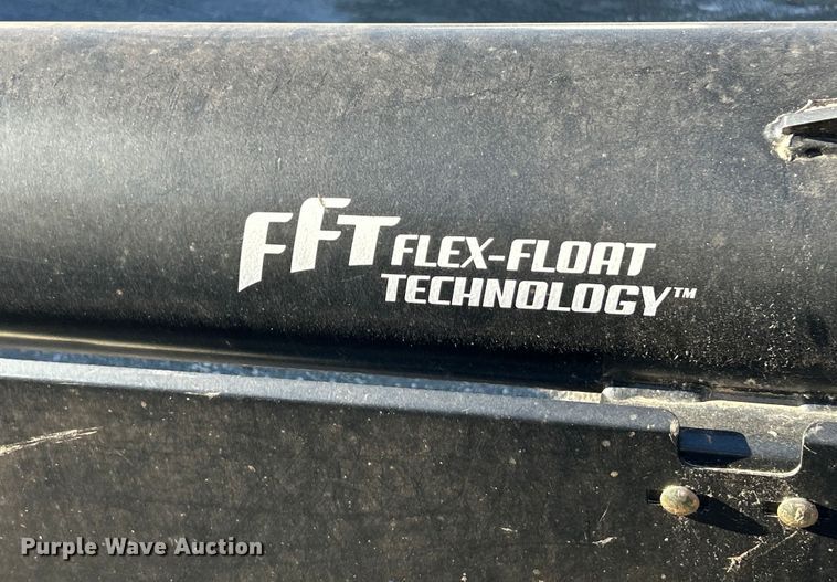 image for item YA1759 2017 MacDon FD75-S flex draper head