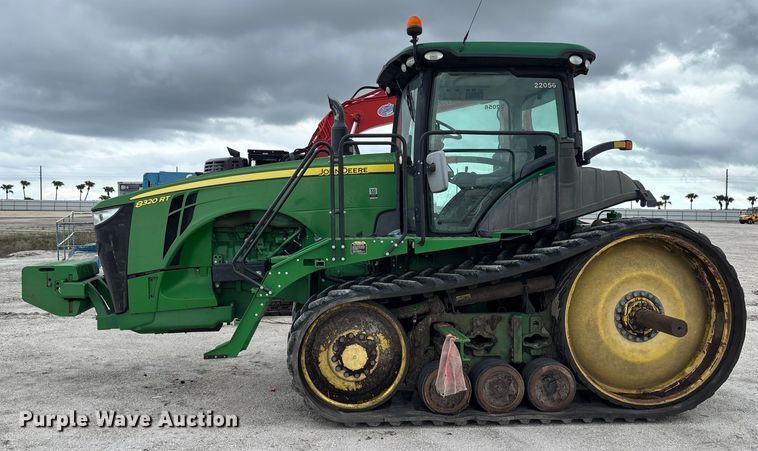 image for item YA1761 2018 John Deere 8320RT tractor