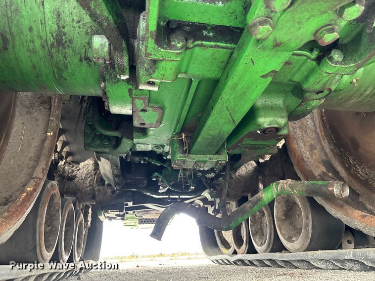 image for item YA1761 2018 John Deere 8320RT tractor