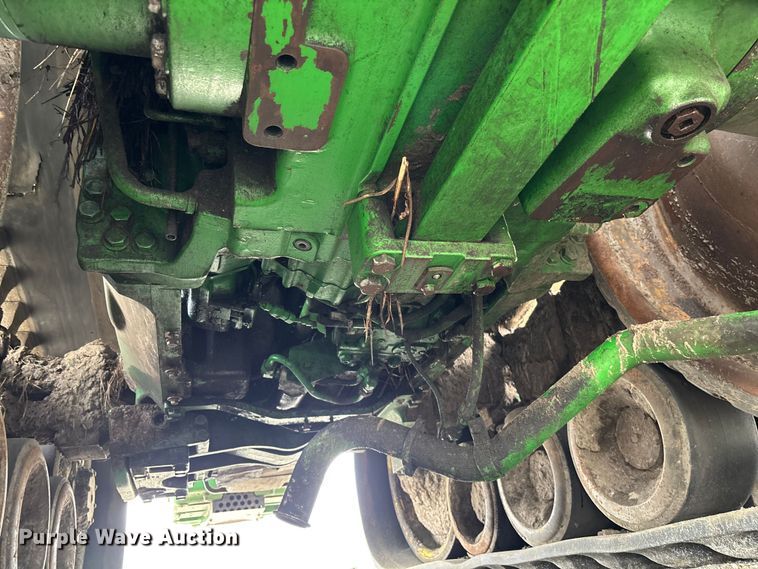 image for item YA1761 2018 John Deere 8320RT tractor