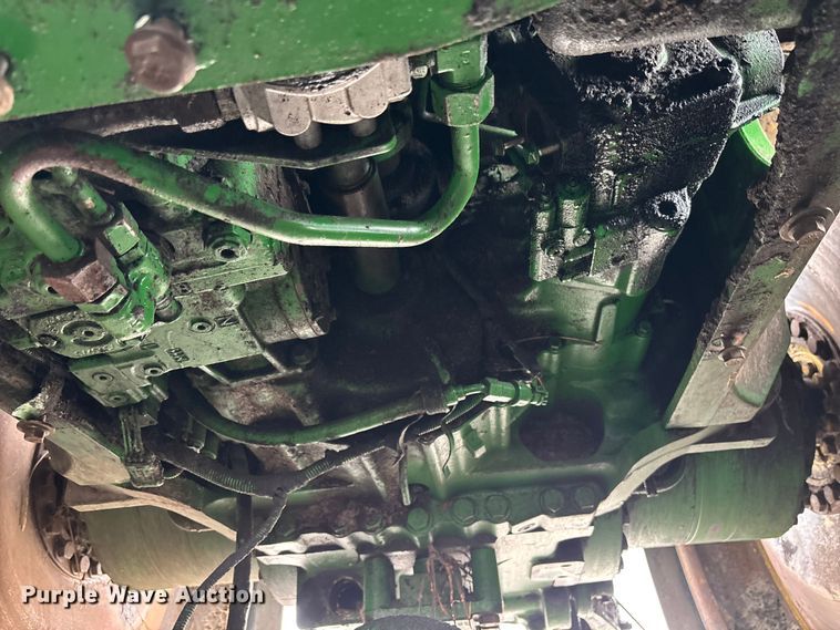 image for item YA1761 2018 John Deere 8320RT tractor