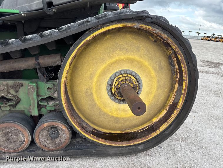 image for item YA1761 2018 John Deere 8320RT tractor