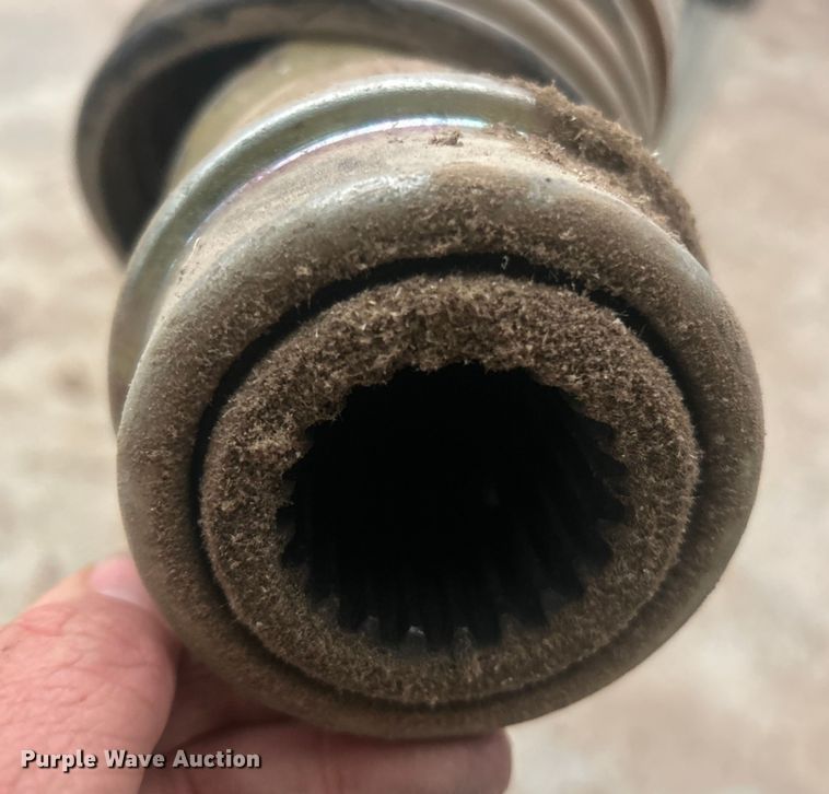 image for item YA1770 Brent 1082 grain cart