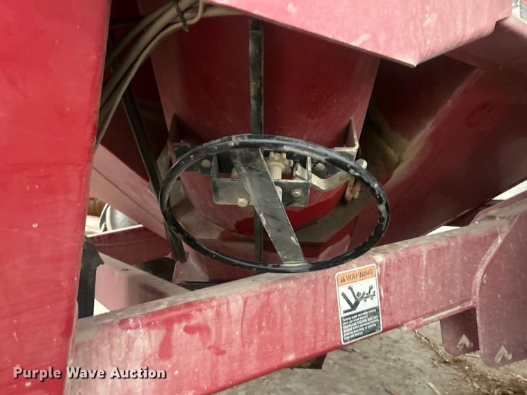 image for item YA1770 Brent 1082 grain cart