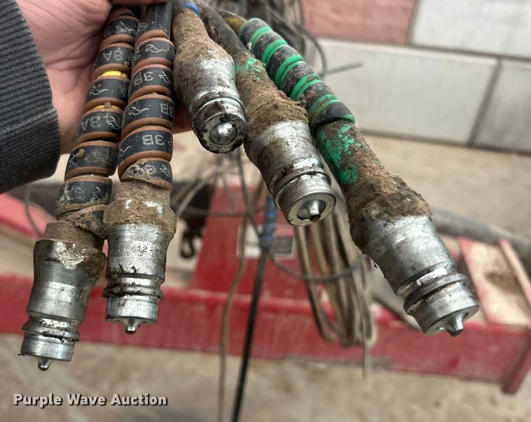 image for item YA1770 Brent 1082 grain cart