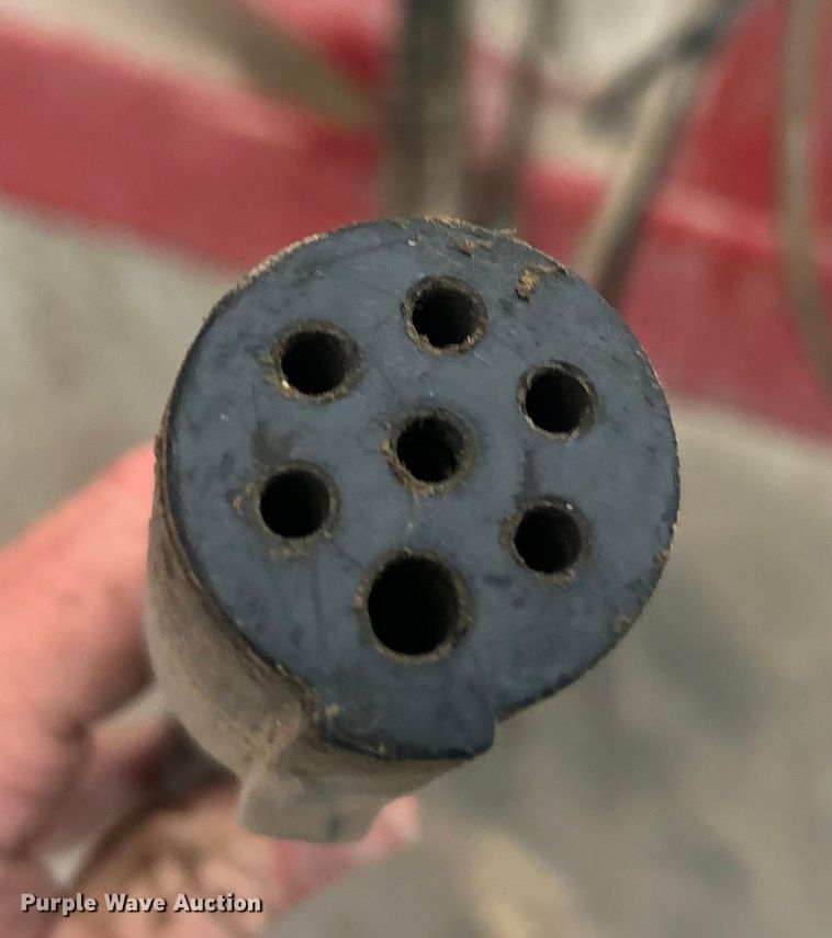 image for item YA1770 Brent 1082 grain cart