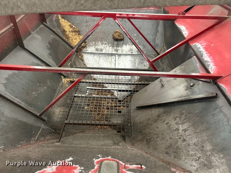 image for item YA1770 Brent 1082 grain cart