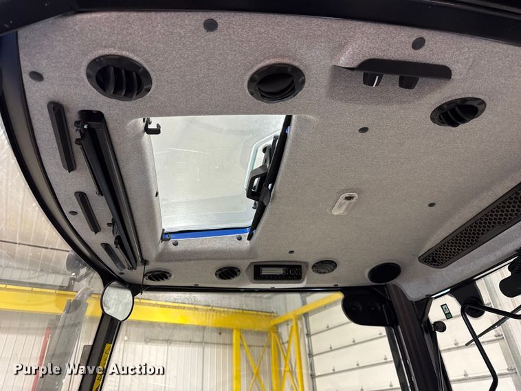 image for item YA1771 2021 New Holland Workmaster 75 MFWD tractor