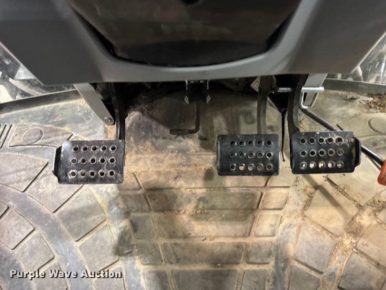 image for item YA1771 2021 New Holland Workmaster 75 MFWD tractor