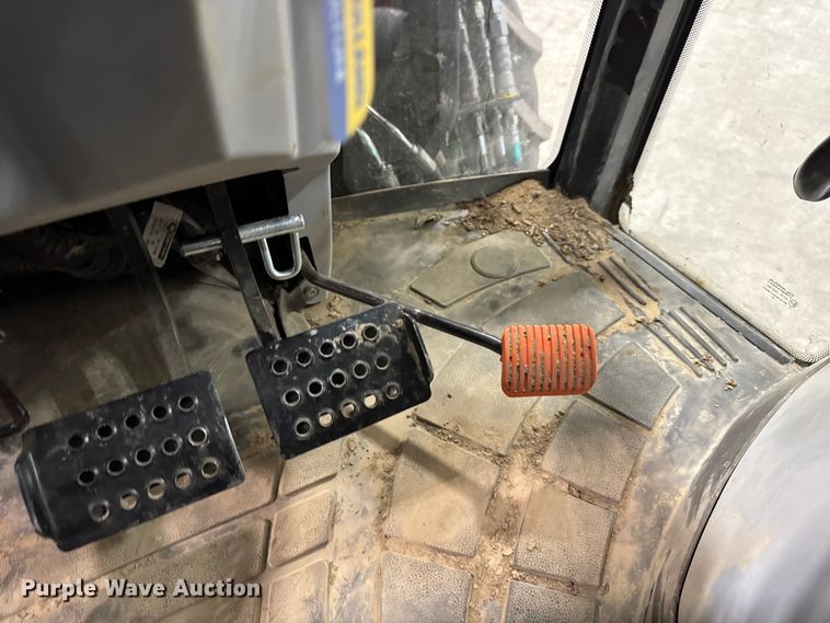 image for item YA1771 2021 New Holland Workmaster 75 MFWD tractor