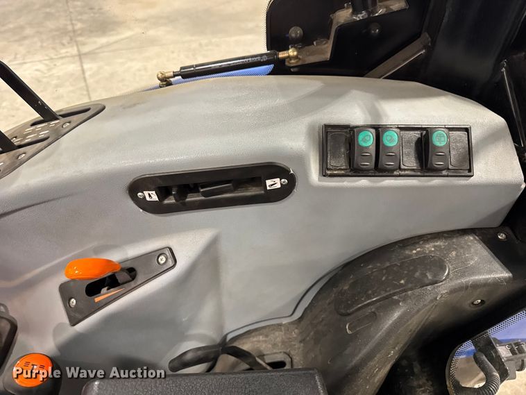 image for item YA1771 2021 New Holland Workmaster 75 MFWD tractor