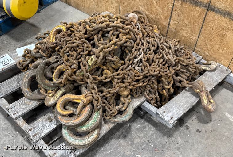 image for item DQ4185 Approximately 18 chains