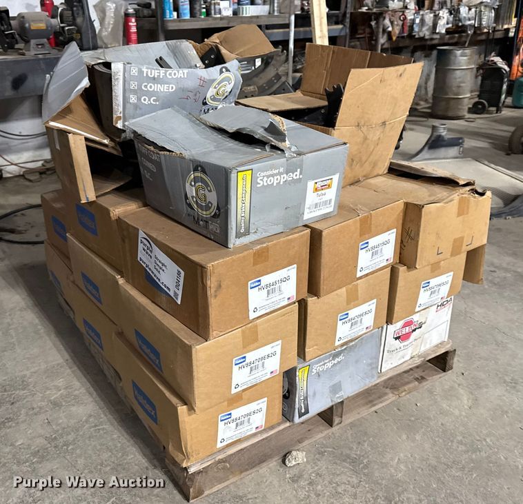 image for item DQ4186 Approximately 30 sets of brake assemblies