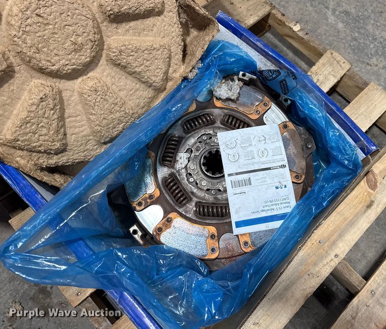 image for item DQ4187 (17) wheel hubs