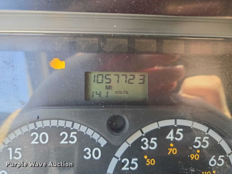 image for item DU2579 2014 Freightliner Cascadia semi truck